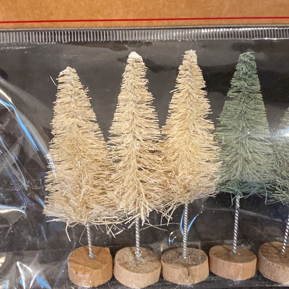 NWT Target BP Miniature Bottle Brush Trees - Picture 2 of 8